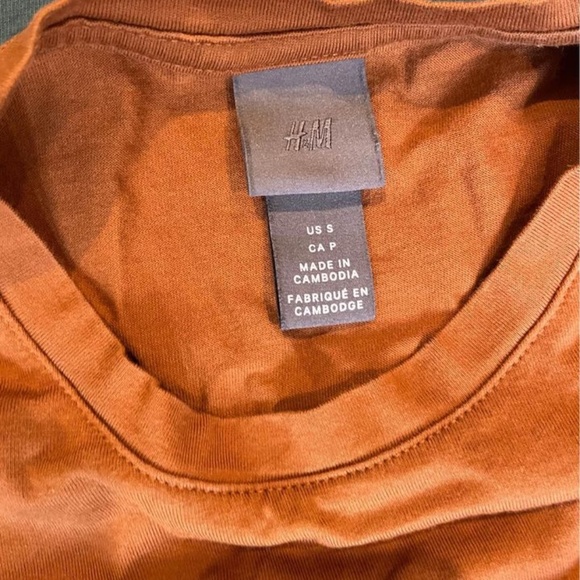 SMALL MENS SHIRT LOT- EXCELLENT CONDITION! NAME BRANDS - Picture 4 of 7